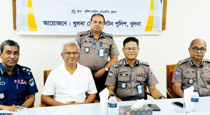 আইজিপির সঙ্গে কুয়েট ভিসির সৌজন্য সাক্ষাৎ